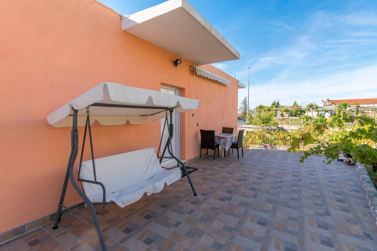 Apartments Zmika Primošten Екстериор снимка